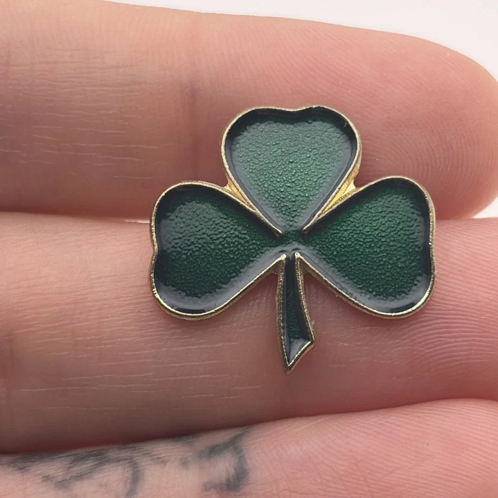 Green Shamrock Lucky Lapel Hat Pin
